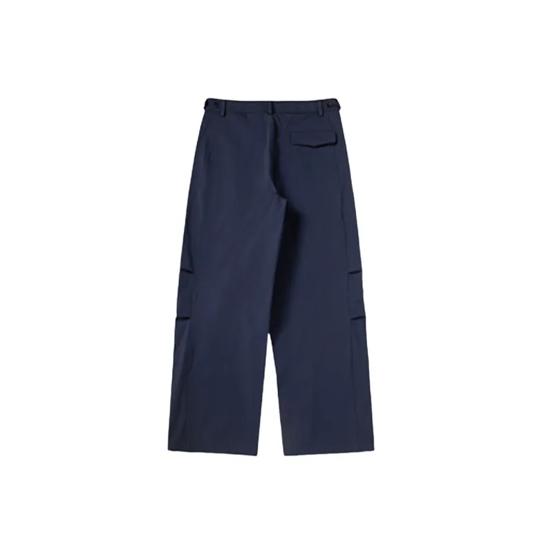 Basics Simple Cargo Pants-1