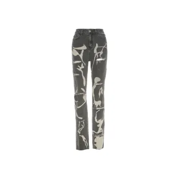 Simple Distress Jeans