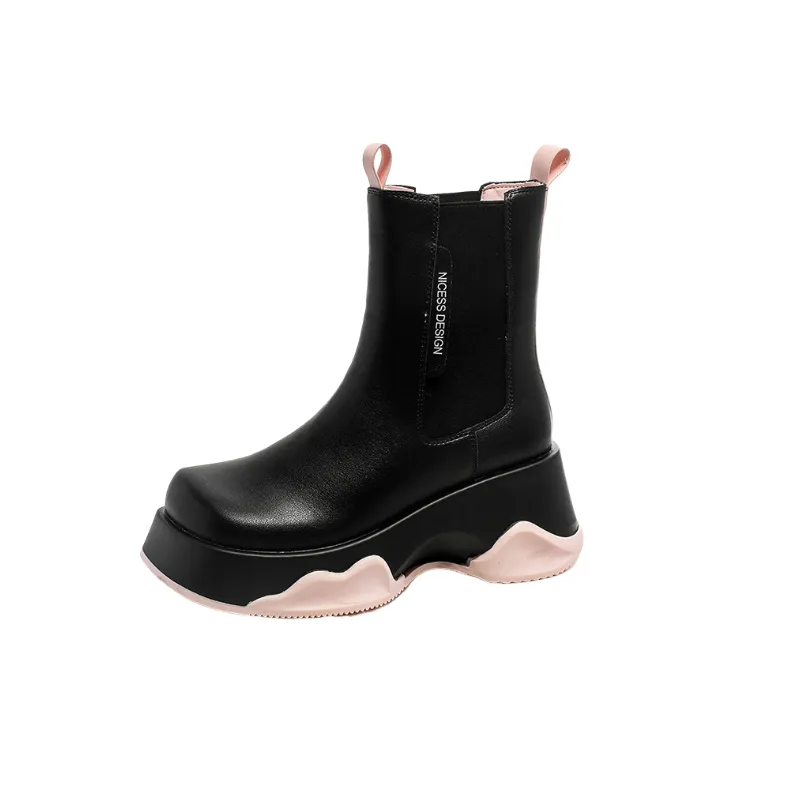 Simple Plain Chelsea Boot