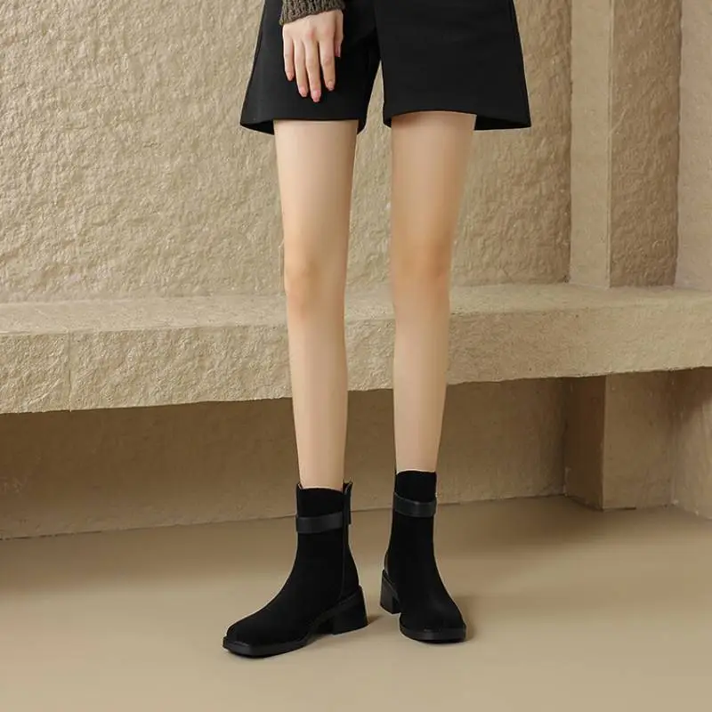 Casual Fashionable Chelsea Boot-2