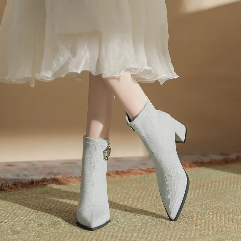 Fashionable Plain Chelsea Boot-1