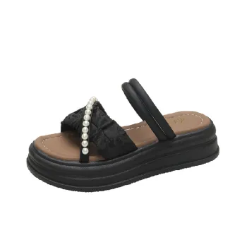 Fashionable Pearls Beach Sandals