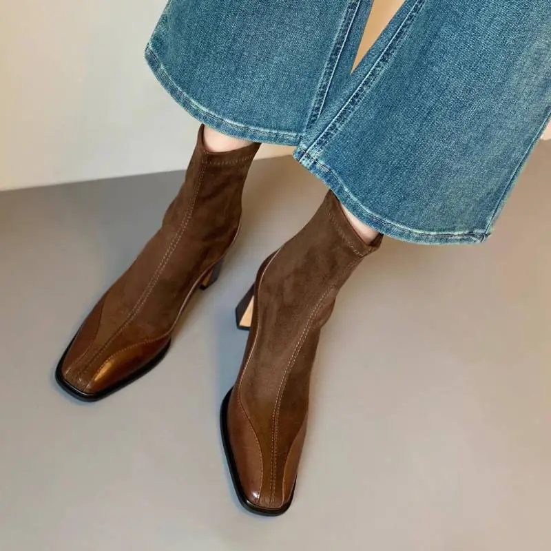 Simple Retro Chelsea Boot-2