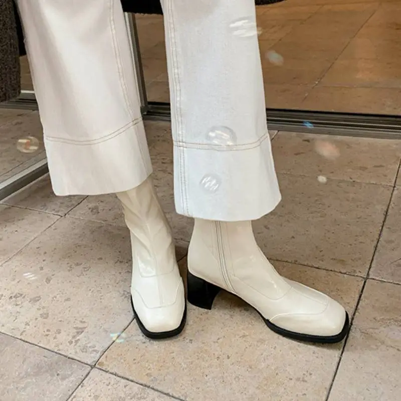 Fashionable Plain Ankle Boots-4