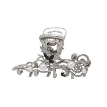 Fashionable Basics Hair Clip