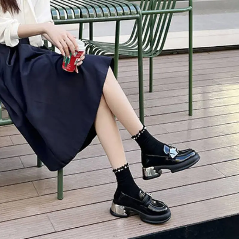 Fashionable Plain Loafer-2