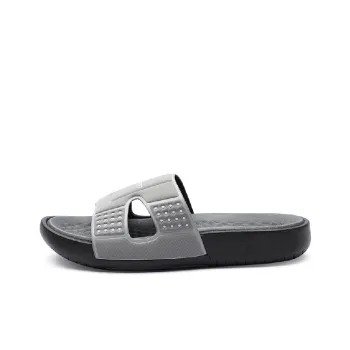 Fashionable Beach Sandals