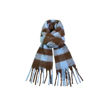 Elegant Fashionable Knit Scarf