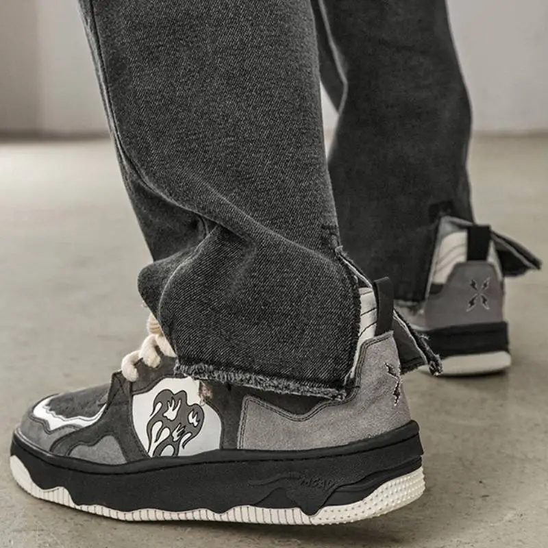 Trendy Sports Stylish Skateboarding Shoes-2