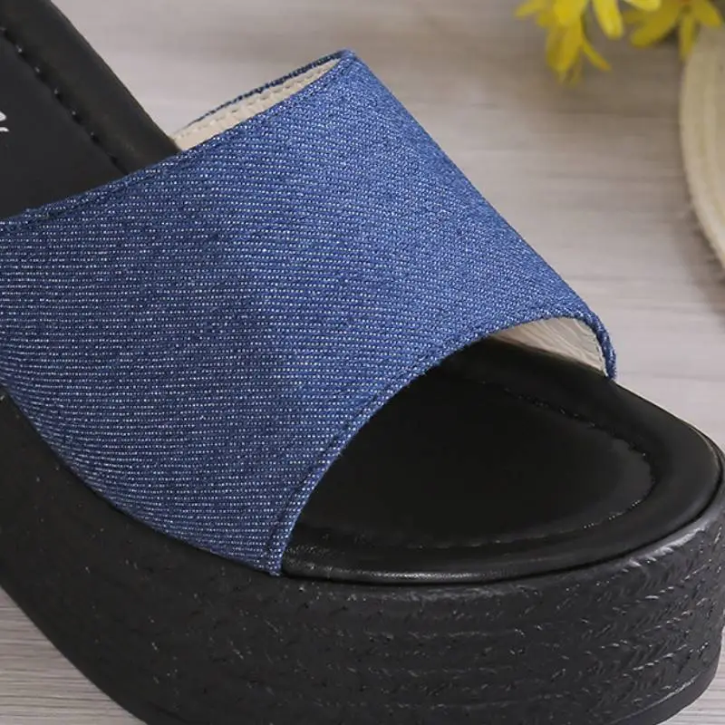 Fashionable Simple Flip Flops-3