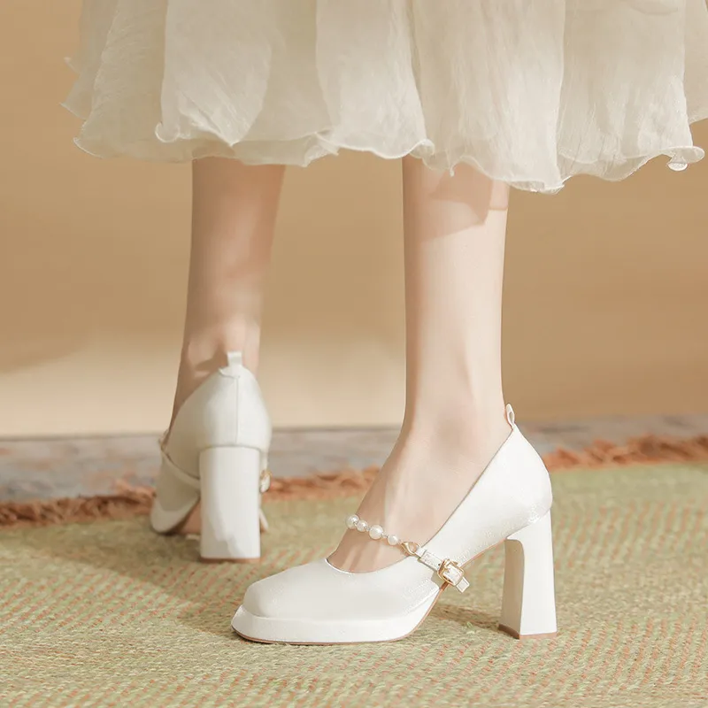 Fashionable Pearls High Heels-11