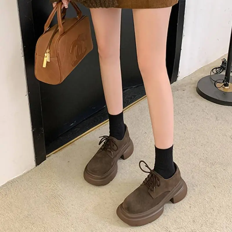 Retro Fashionable Loafer-4