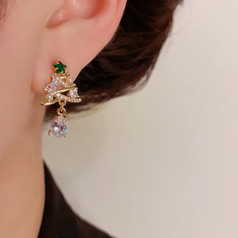 Glamorous Christmas Geometric Earring-1