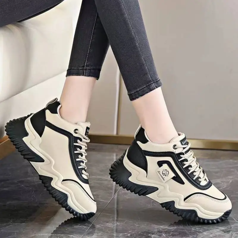 Sporty Lightweight Lifestyle Shoes-5