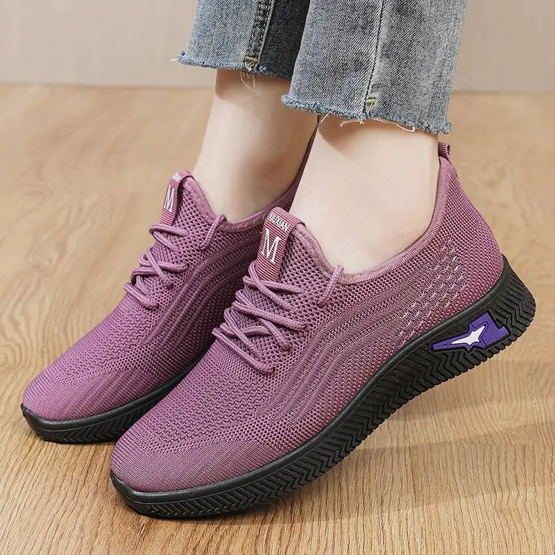 Simple Breathable Lifestyle Shoes-1