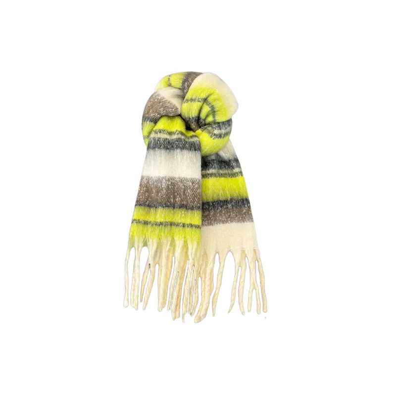 Simple Funky Knit Scarf-1