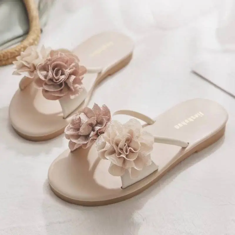 Fashion Basics Flip Flops-1