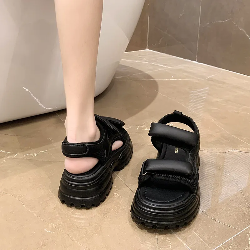 Sporty Lightweight Roman Sandals-5