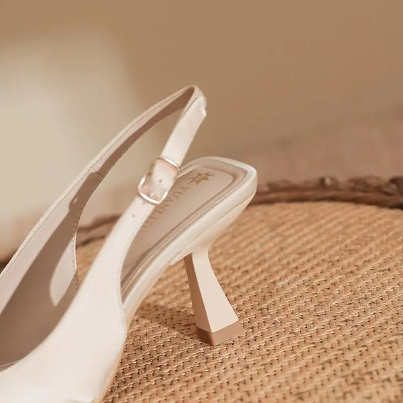 Fashionable Long Lasting High Heels-10