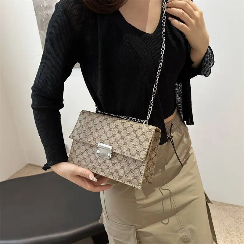 Fashionable Retro Crossbody Bag-6