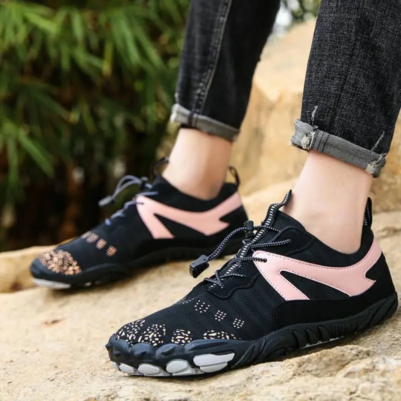 Outdoor Breathable River Trekking Shoes-13