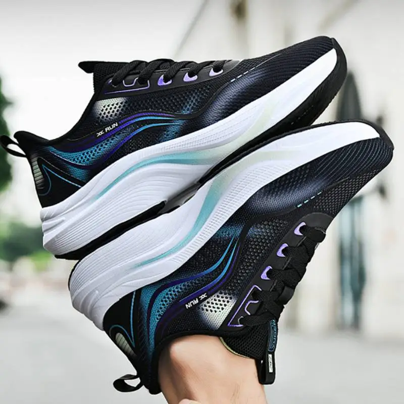 Fashionable Lightweight Running Shoes-1