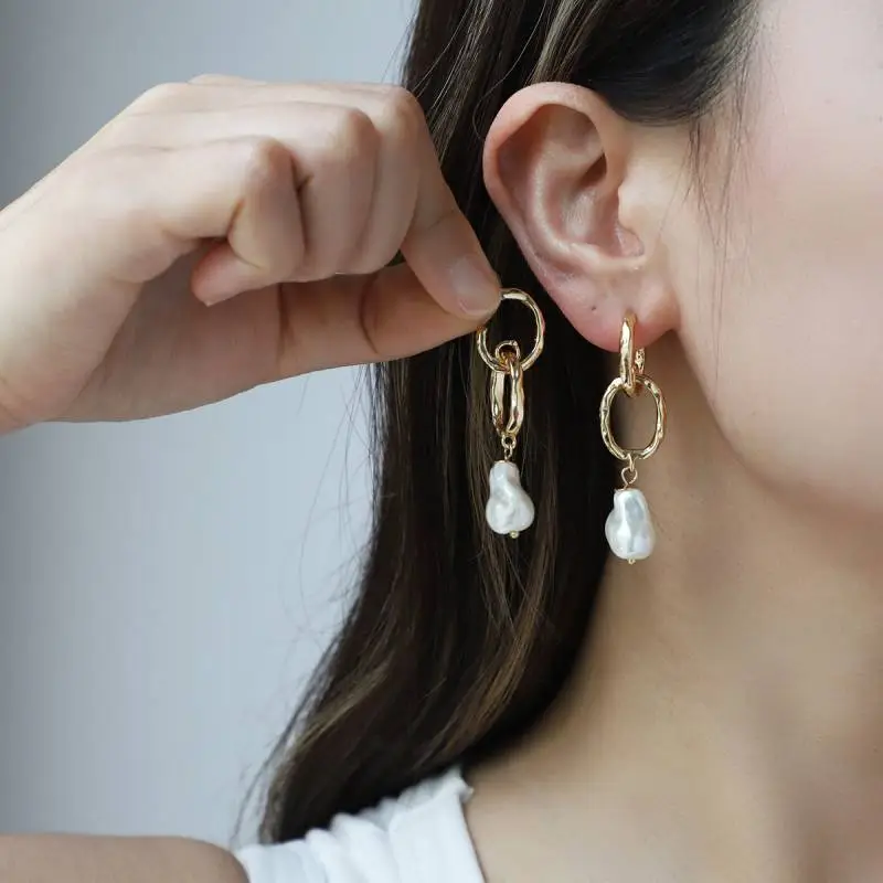Fashionable Metal Earring-5