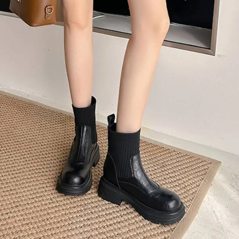 Simple Basics Ankle Boots-5