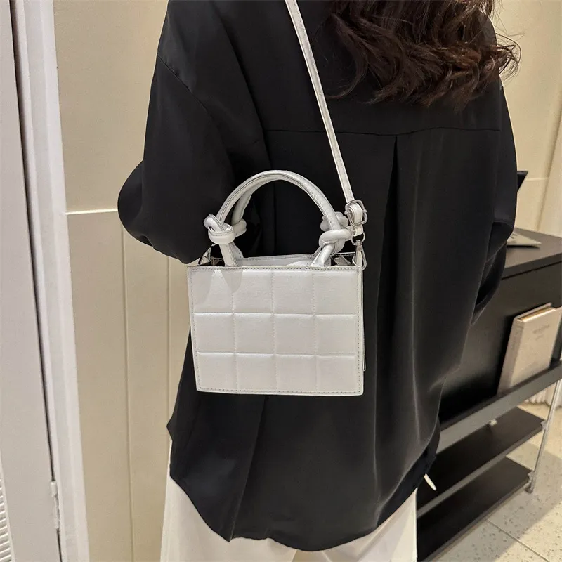 Fashionable Simple Crossbody Bag-10
