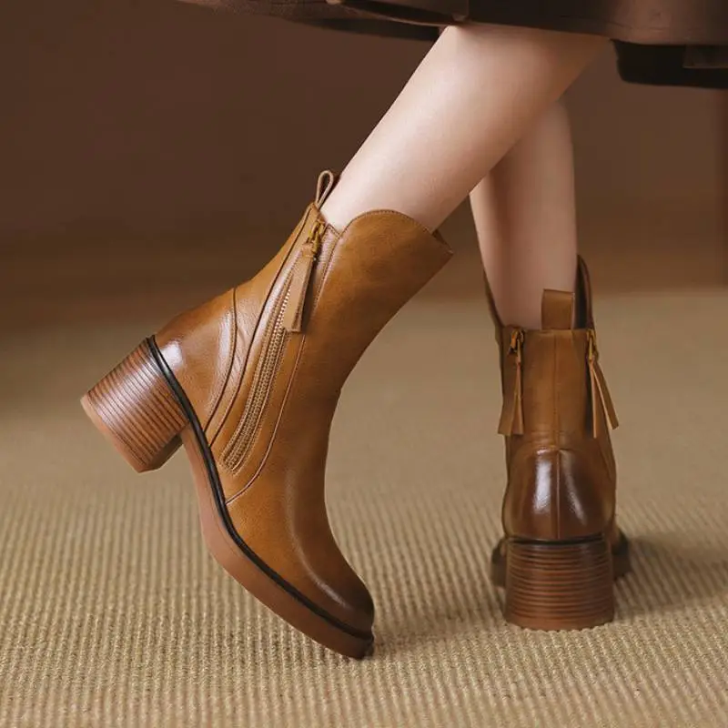Casual Fashionable Chelsea Boot-5