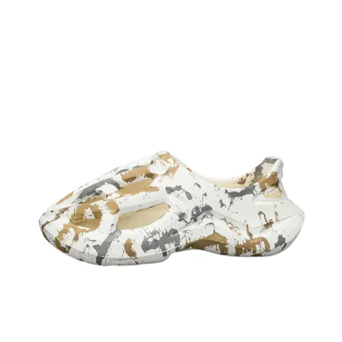 Sports Fashionable Clogs