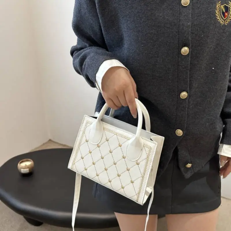 Fashionable Simple Shoulder Bag-2