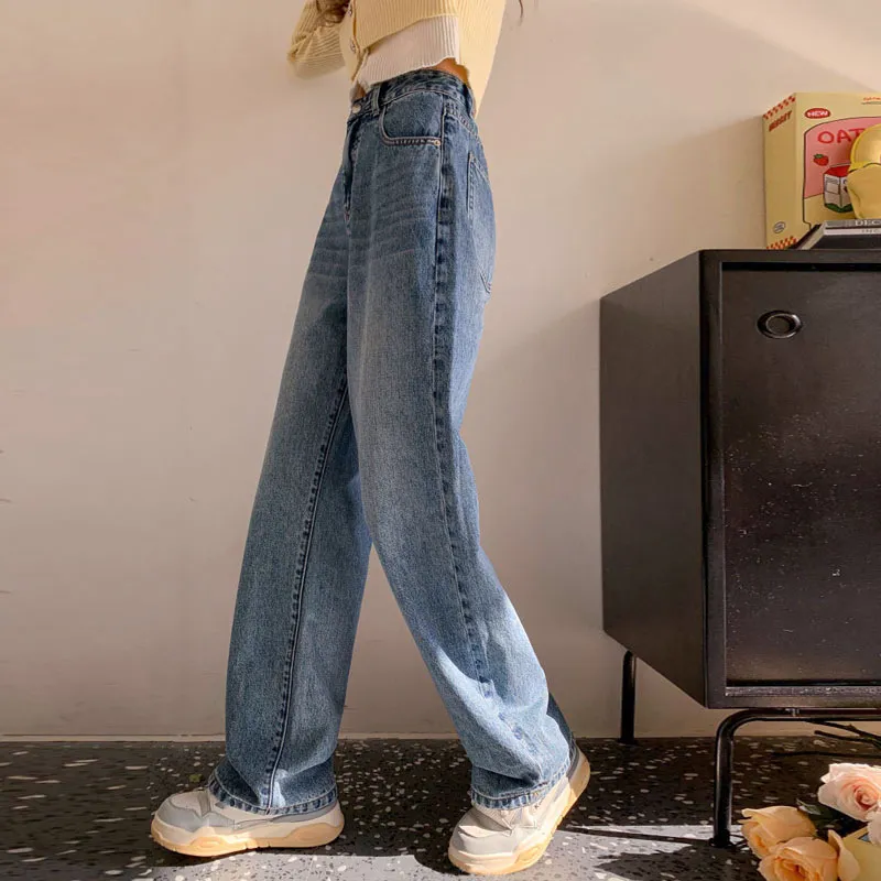 Fashionable Embroidery Jeans-1