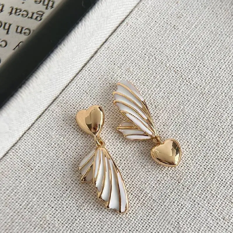 Fashionable Heart Earring-2