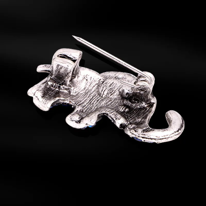 Funky Anima Brooch-4