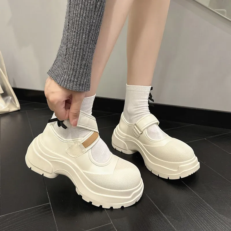 Fashionable Basics Mary Jane Shoes-1
