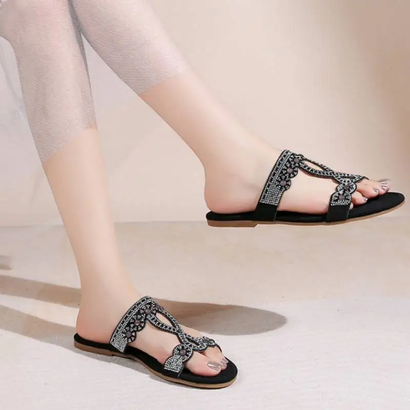 Fashionable Rhinestone Beach Sandals-5