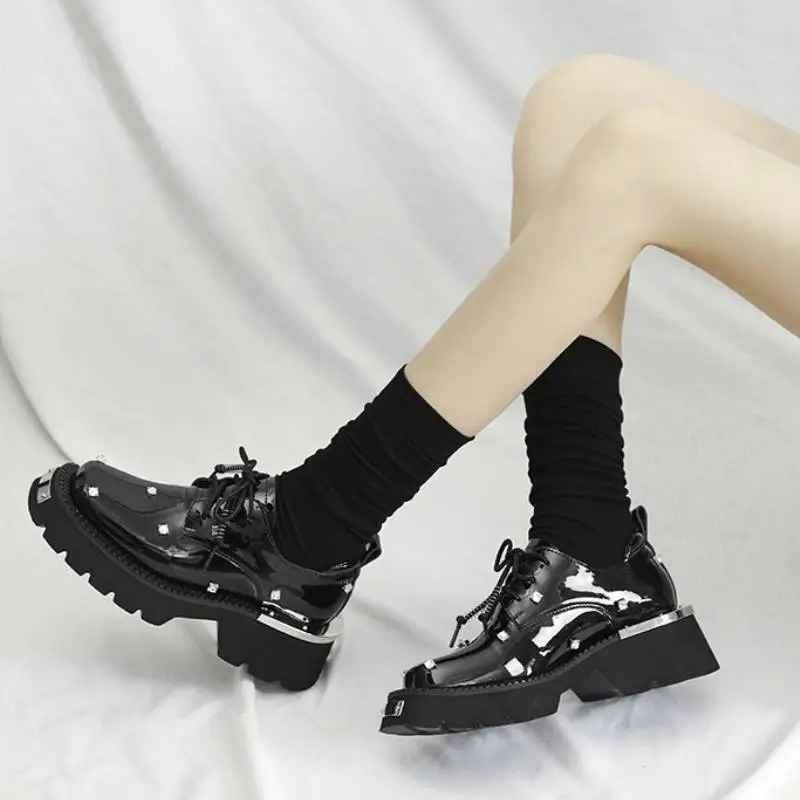 Retro Fashionable Platform Shoes-1