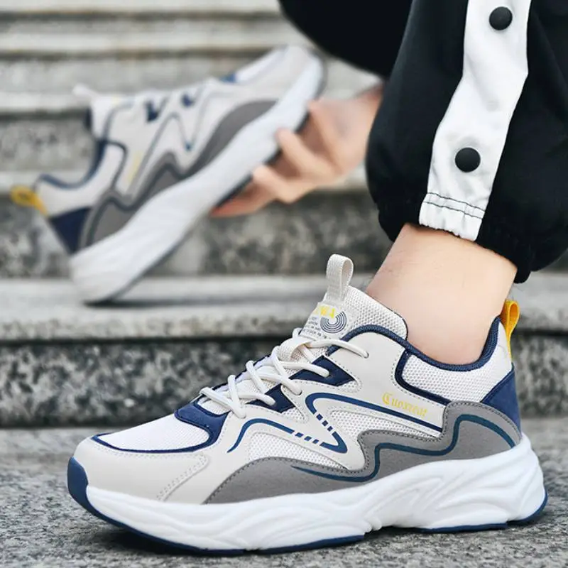Sporty Breathable Running Shoes-2
