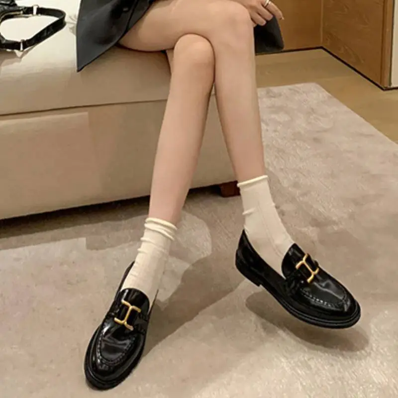Fashionable Plain Loafer-4