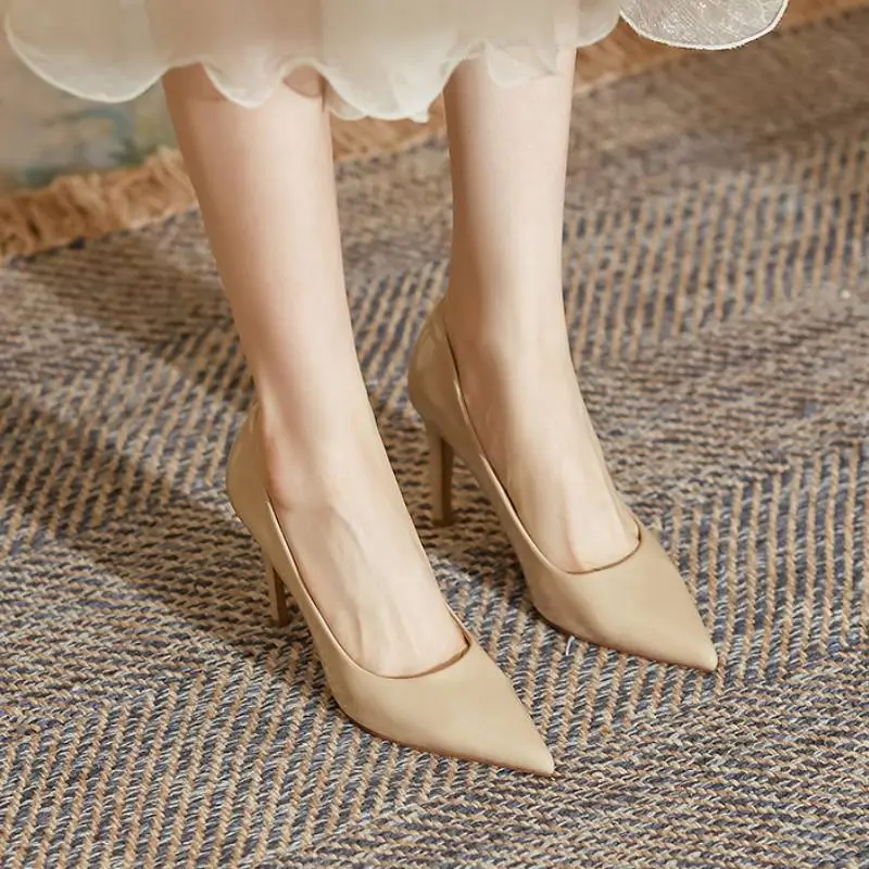Simple Funky High Heels-8