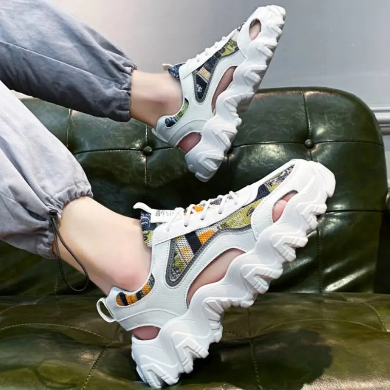 Sporty Breathable Lifestyle Shoes-11