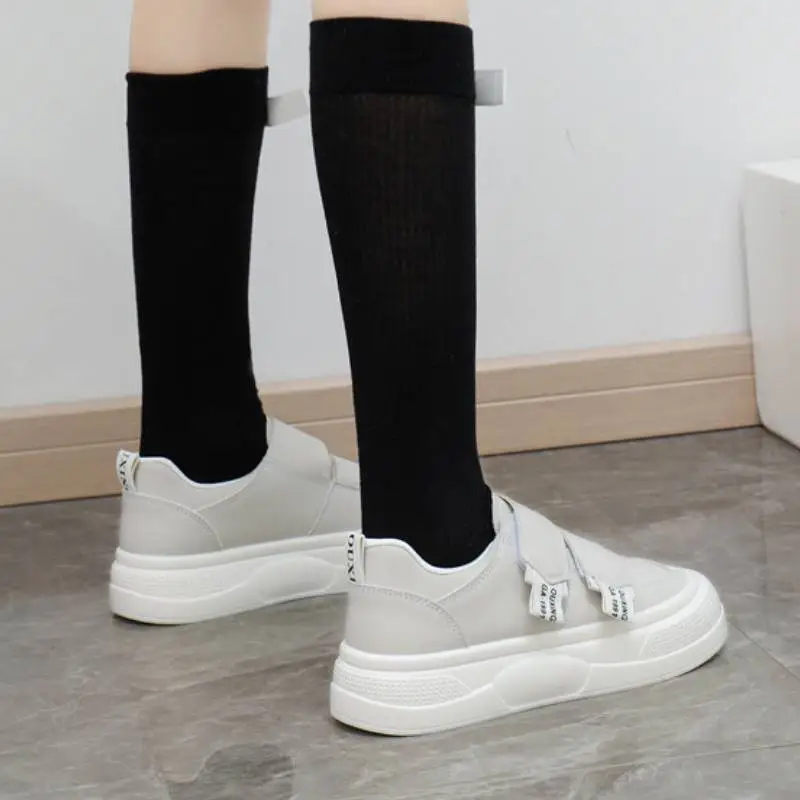 Casual Simple Lifestyle Shoes-1