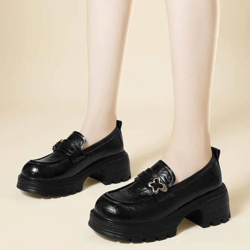 Elegant Plain Loafer-5