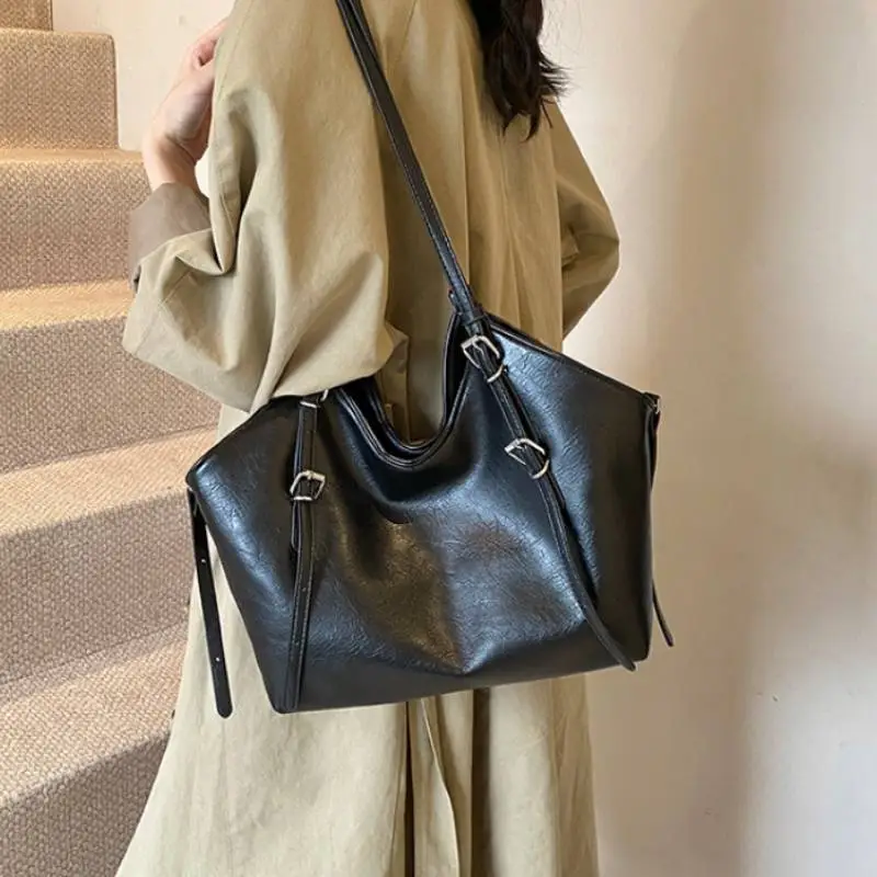 Retro Distress Shoulder Bag-5