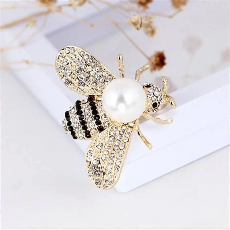 Fashion Cute Brooch Women-1