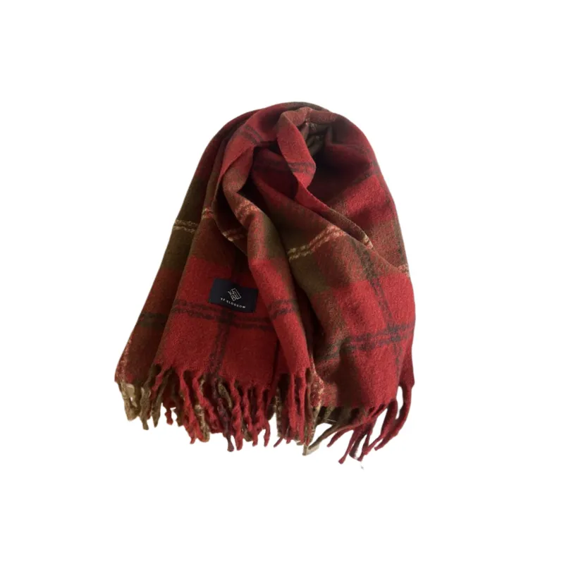 Fashionable Basics Knit Scarf-1