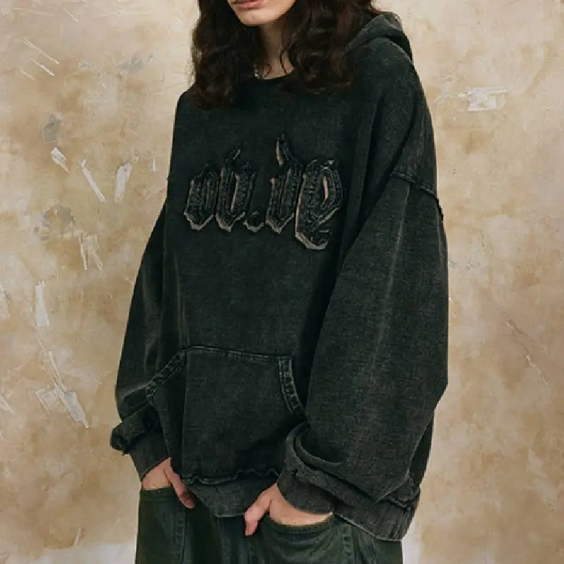 Retro Embroidered Sweatshirt-3