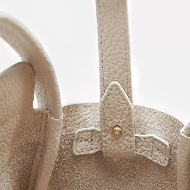 Simple Fashionable Handbag Women-9