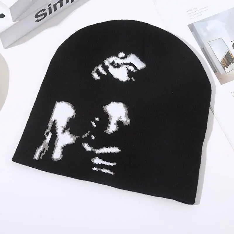 Fashionable Warming Beanie-3